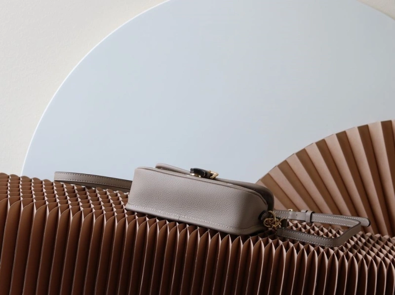 LV Satchel bags 4233H-1617