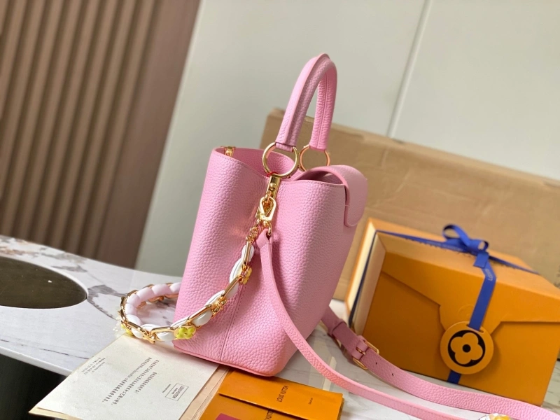 LV Capucines Bags 4233H-1686