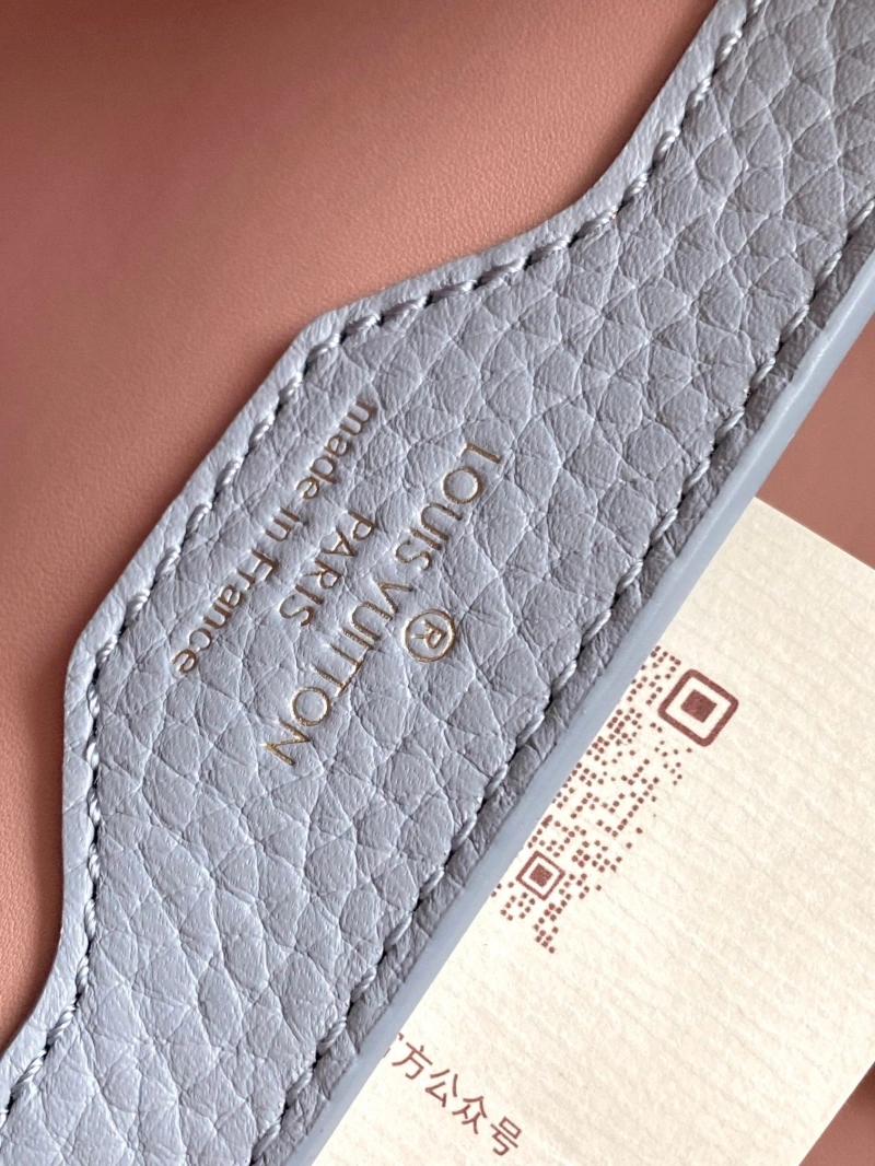 LV Capucines Bags 4233H-1689