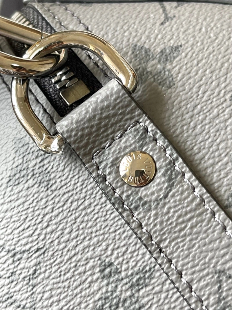 LV Travel Bags 4233H-1703