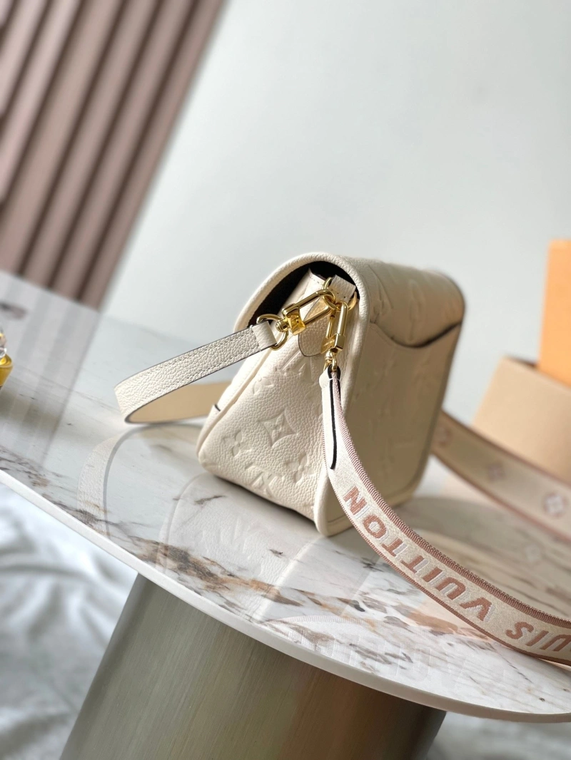 LV Satchel bags 4233H-1757