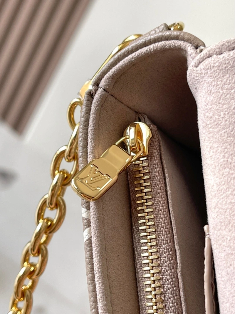 LV Satchel bags 4233H-1772