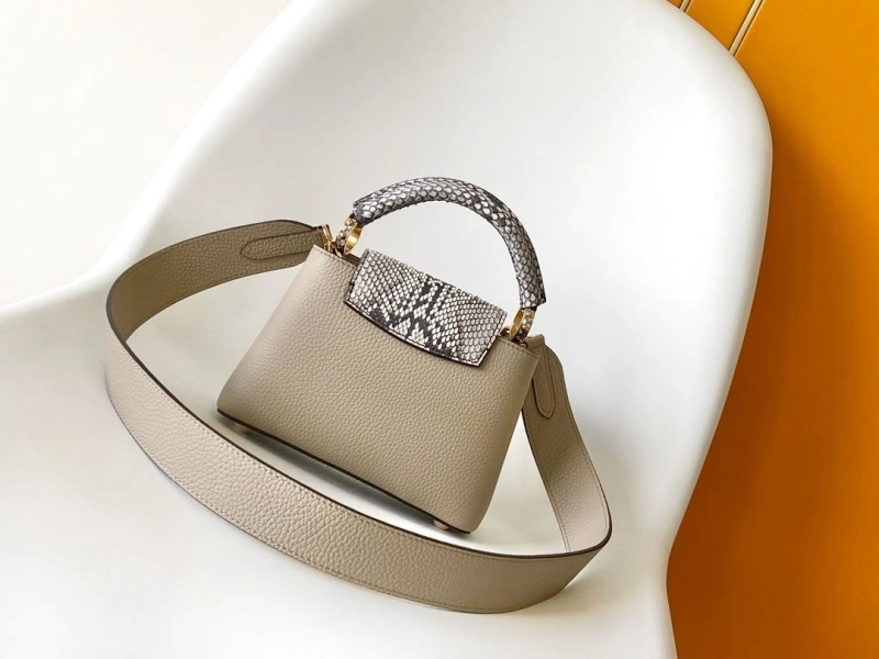 LV Capucines Bags 4233H-1791