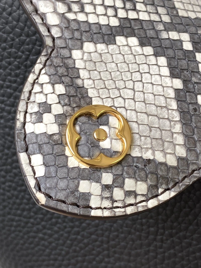 LV Capucines Bags 4233H-1792