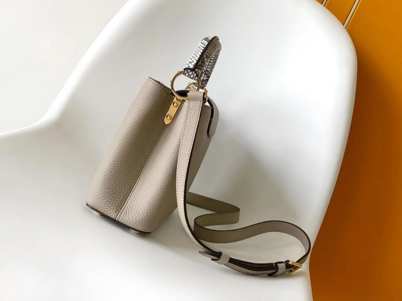 LV Capucines Bags 4233H-1798