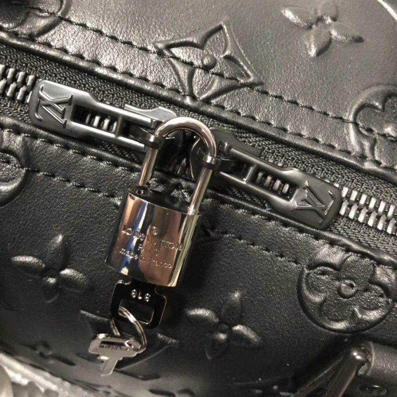 LV Travel Bags 4233H-1847