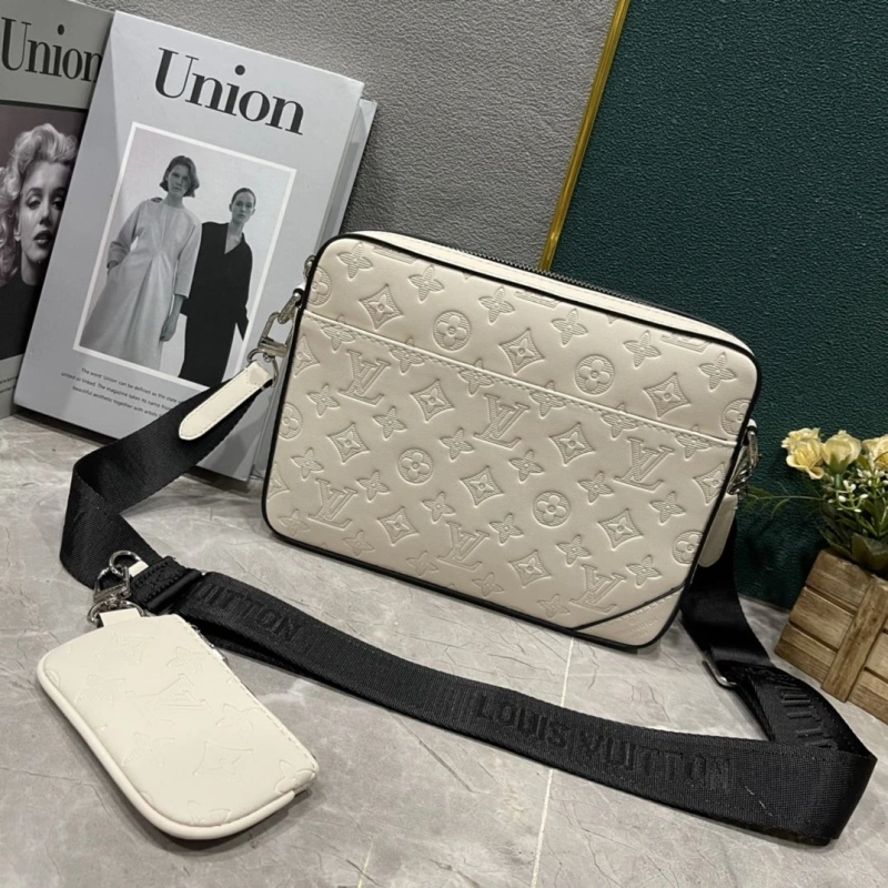 LV Satchel bags 4233H-1862