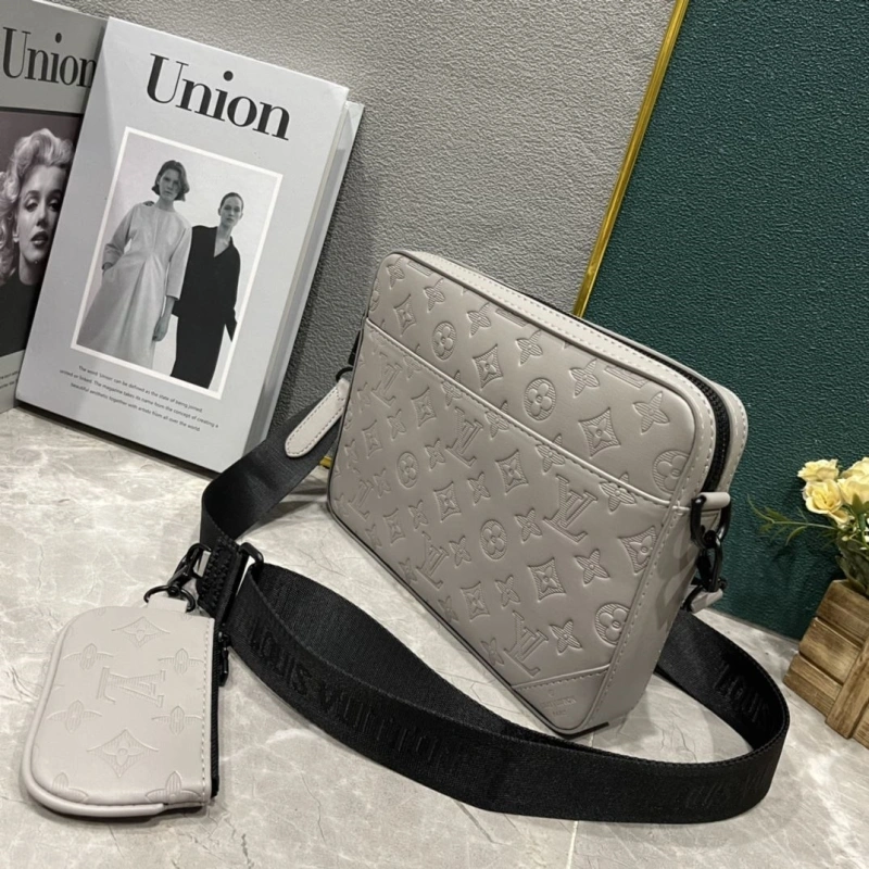 LV Satchel bags 4233H-1864