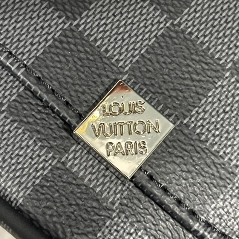 LV Satchel bags 4233H-1947