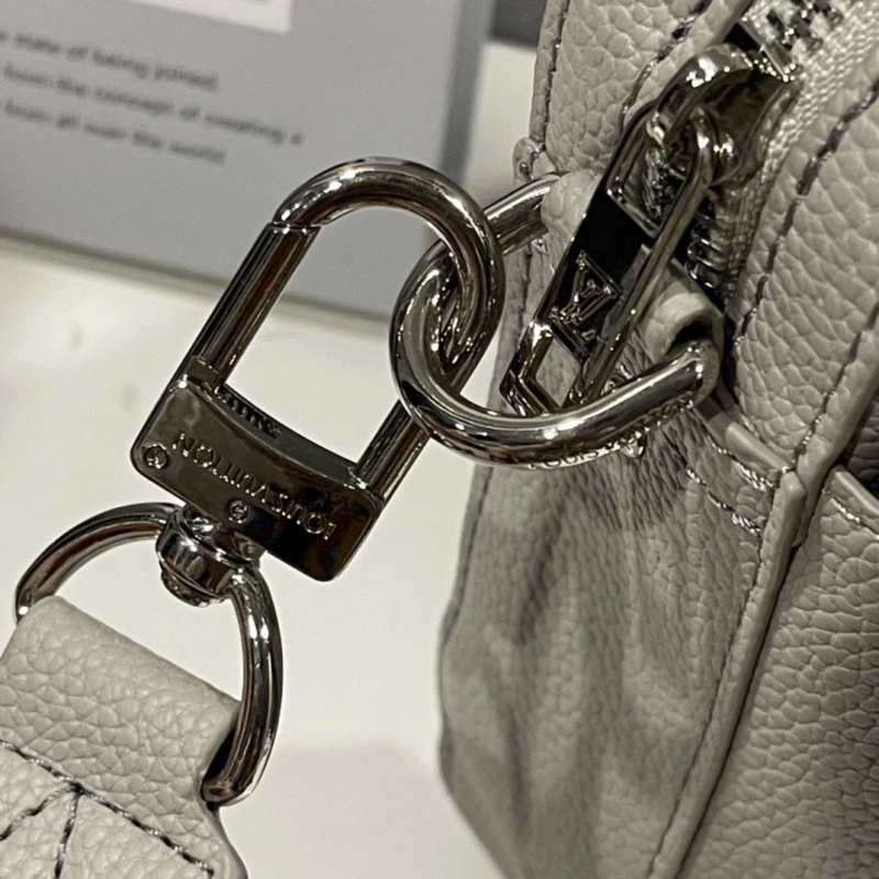 LV Satchel bags 4233H-1961