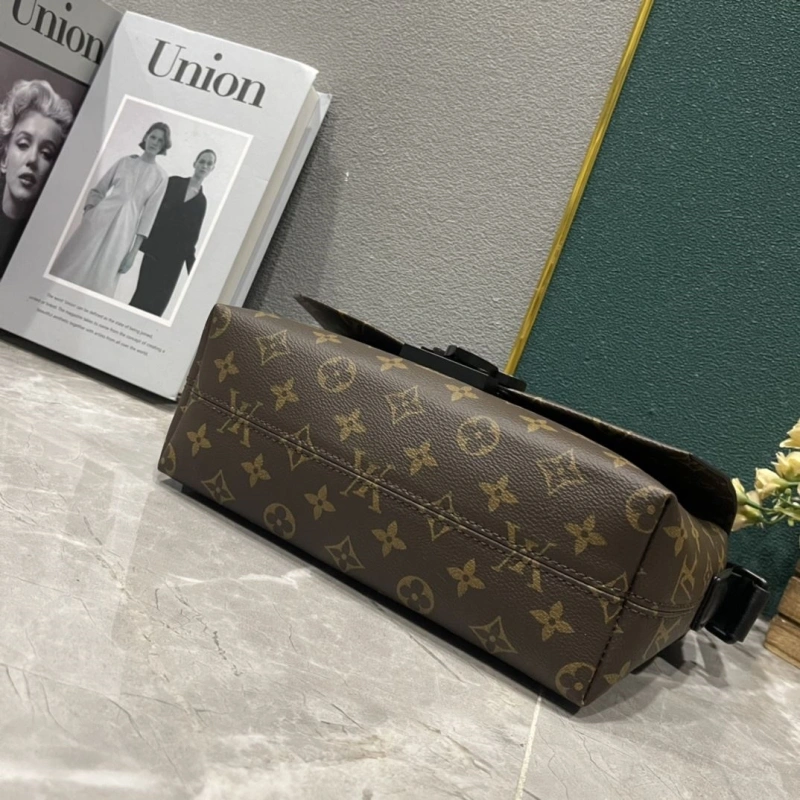 LV Satchel bags 4233H-2006