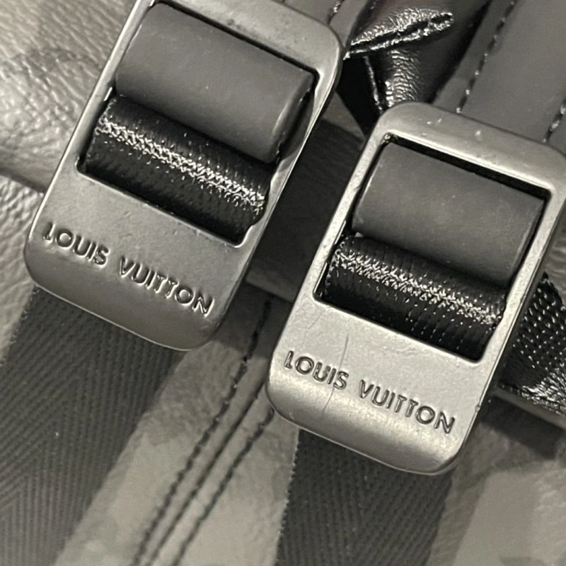 LV Backpacks 4233H-2051