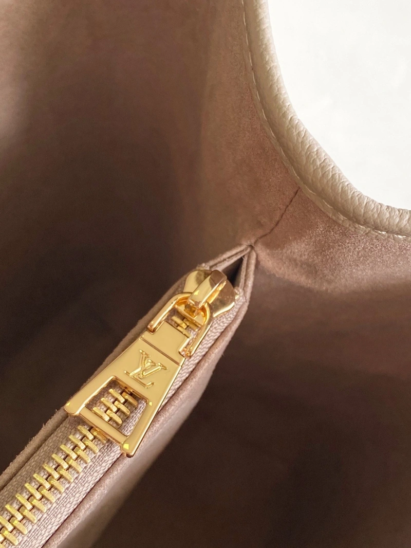 LV Shopping Bags 4233H-2084