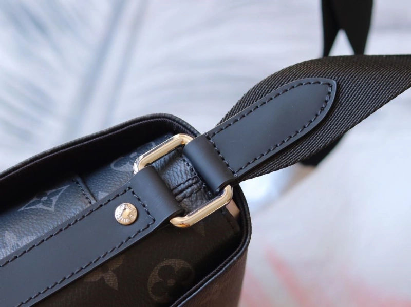 LV Satchel bags 4233H-2092