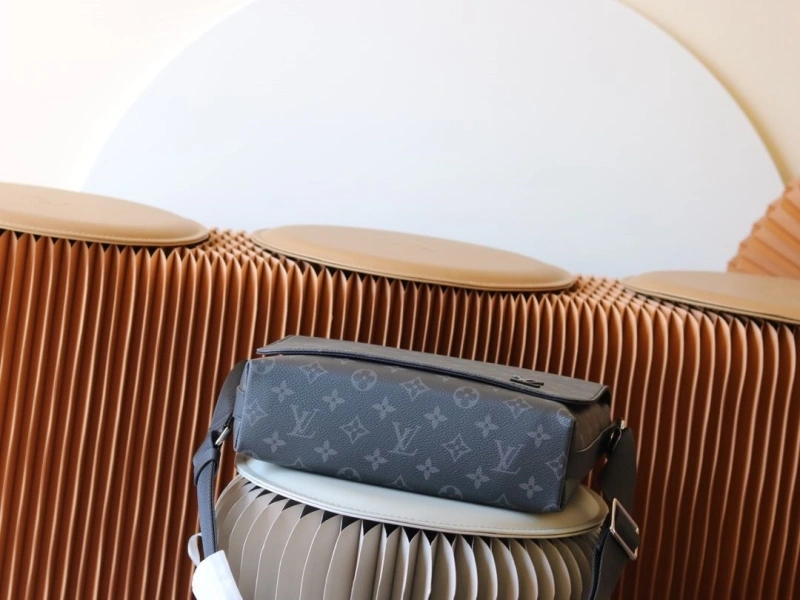 LV Satchel bags 4233H-2093