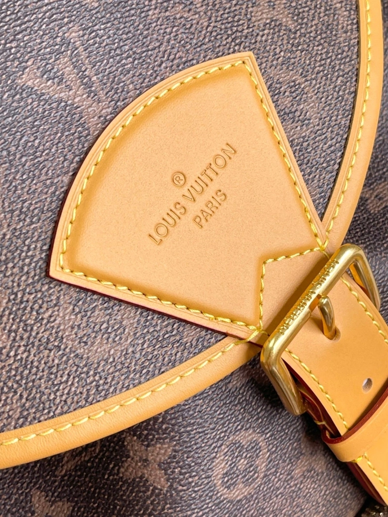 LV Backpacks 4233H-2112