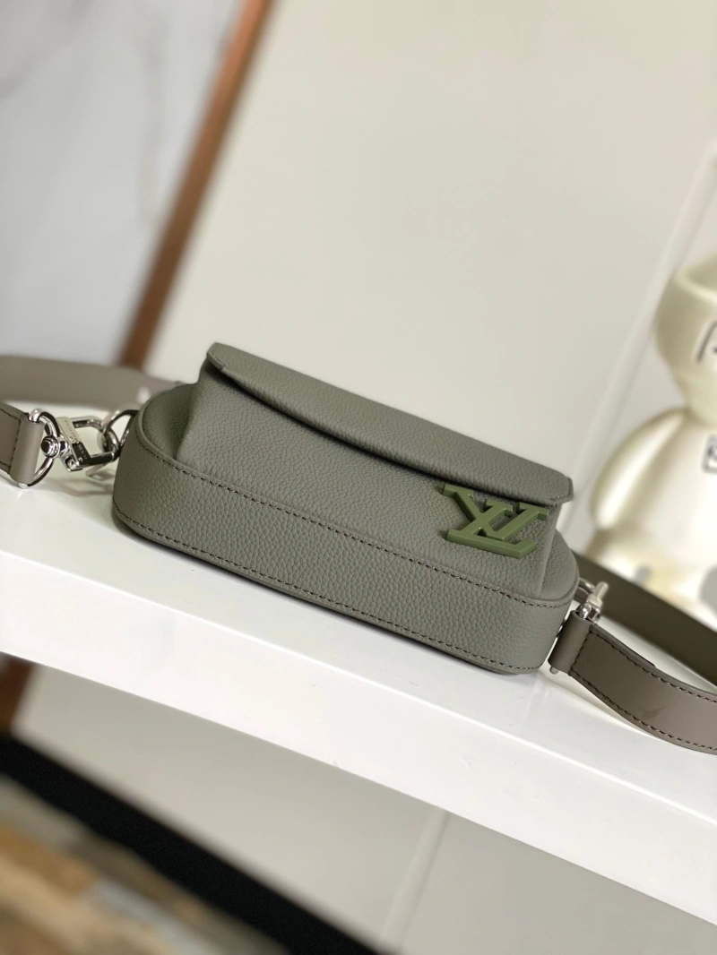 LV Satchel bags 4233H-2113