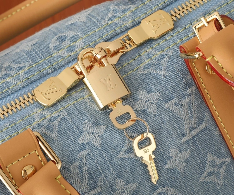 LV Travel Bags 4233H-2152