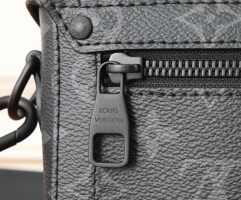 LV Satchel bags 4233H-2205