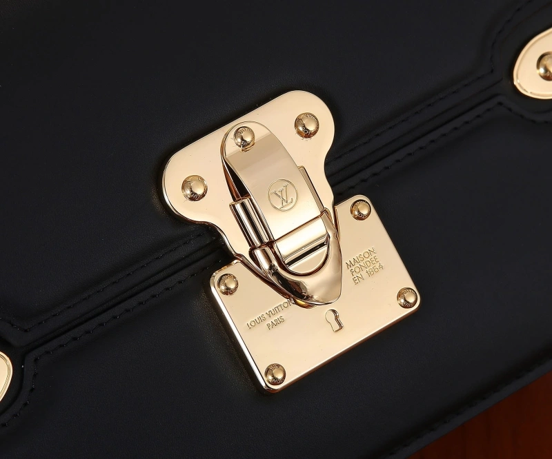 LV Satchel bags 4233H-2259