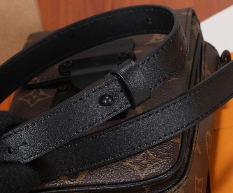 LV Satchel bags 4233H-2321