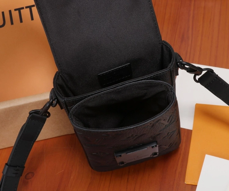 LV Satchel bags 4233H-2322