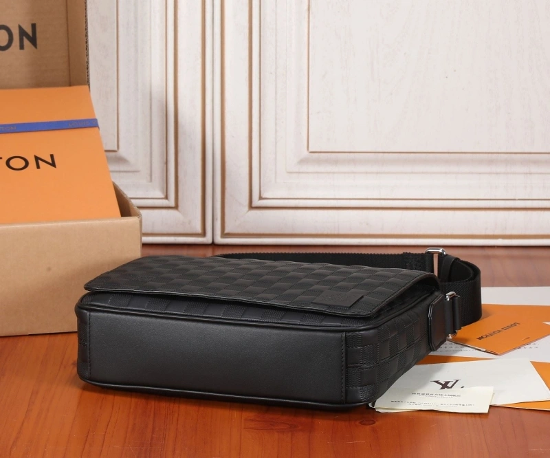 LV Satchel bags 4233H-2351