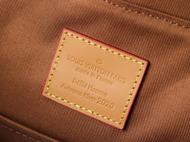 LV Backpacks 4233H-2368