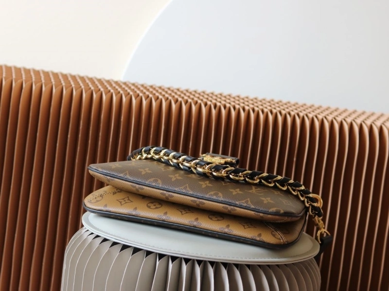 LV Satchel bags 4233H-2370