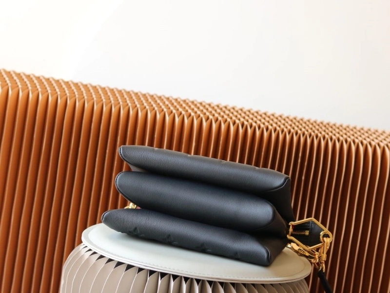 LV Satchel bags 4233H-2379