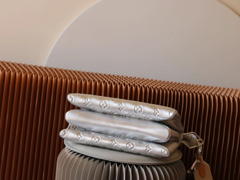 LV Satchel bags 4233H-2384