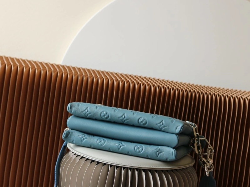 LV Satchel bags 4233H-2389