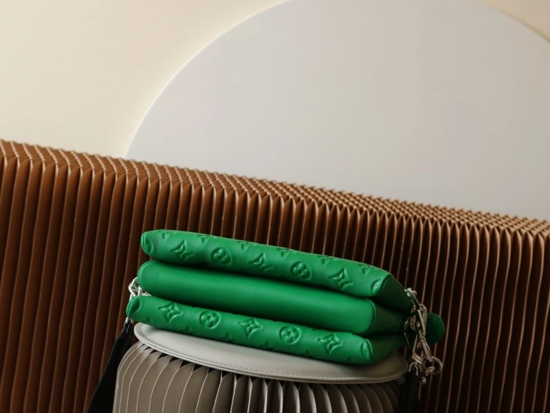 LV Satchel bags 4233H-2391