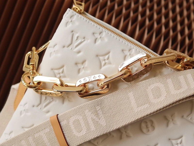 LV Satchel bags 4233H-2395