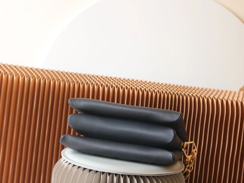 LV Satchel bags 4233H-2404