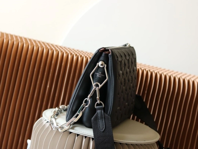 LV Satchel bags 4233H-2421