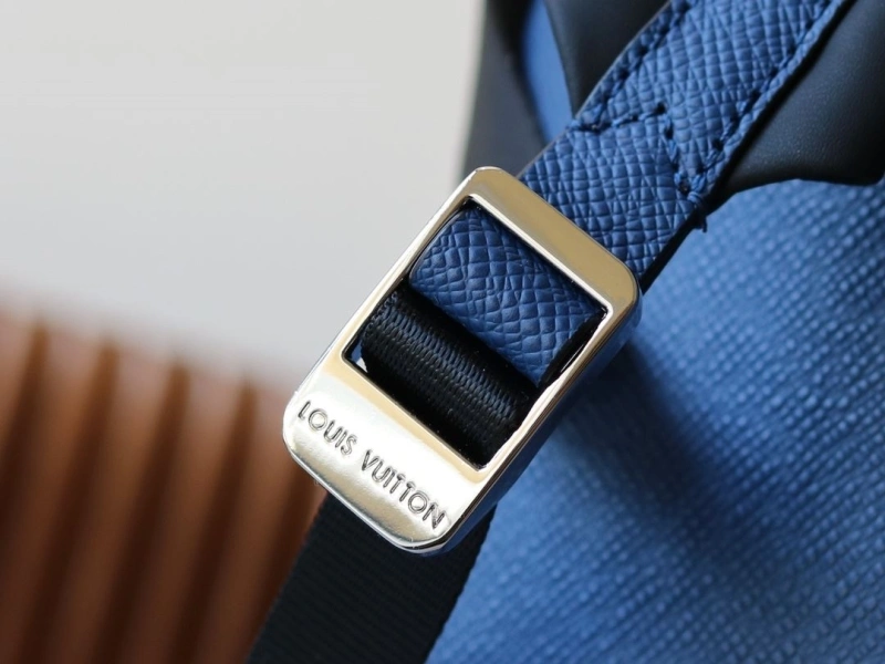 LV Backpacks 4233H-2466