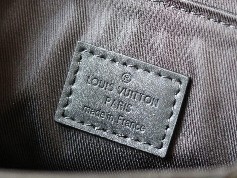 LV Backpacks 4233H-2478