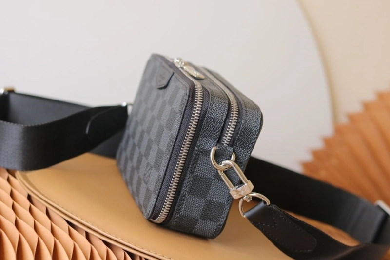 LV Satchel bags 4233H-2492