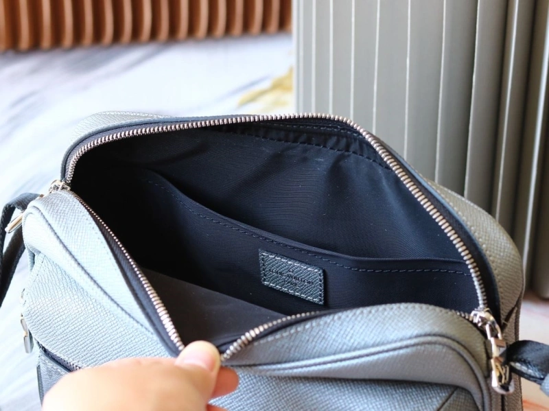 LV Satchel bags 4233H-2509