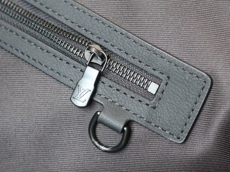 LV Travel Bags 4233H-2512