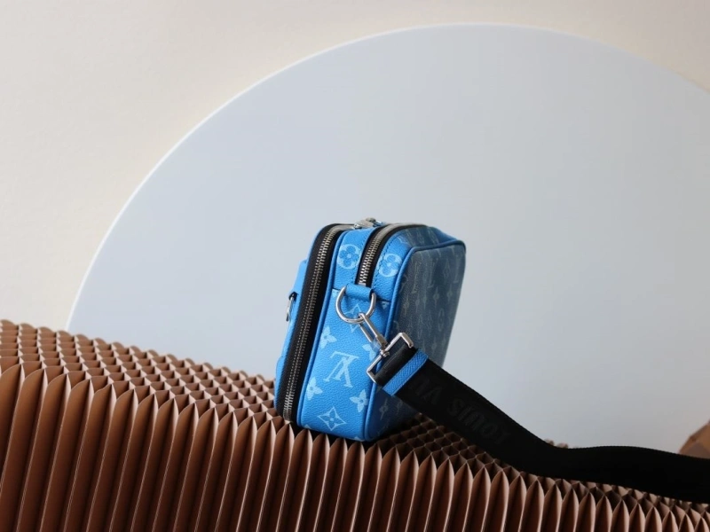 LV Satchel bags 4233H-2522