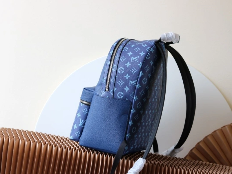 LV Backpacks 4233H-2524