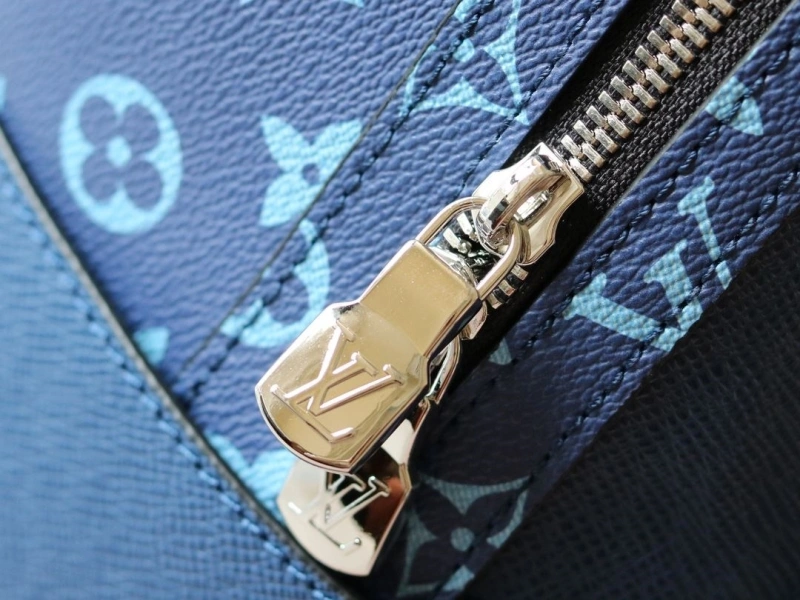 LV Backpacks 4233H-2524