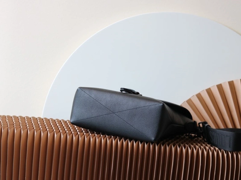 LV Satchel bags 4233H-2529