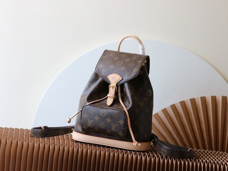 LV Backpacks 4233H-2530
