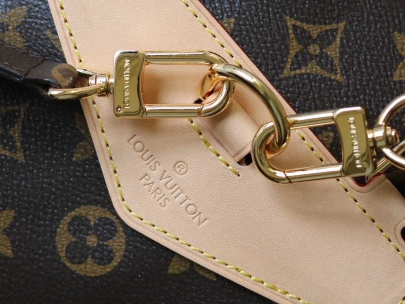 LV Backpacks 4233H-2530