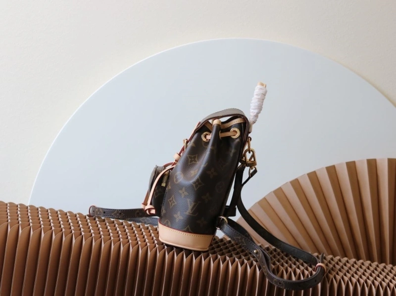 LV Backpacks 4233H-2531