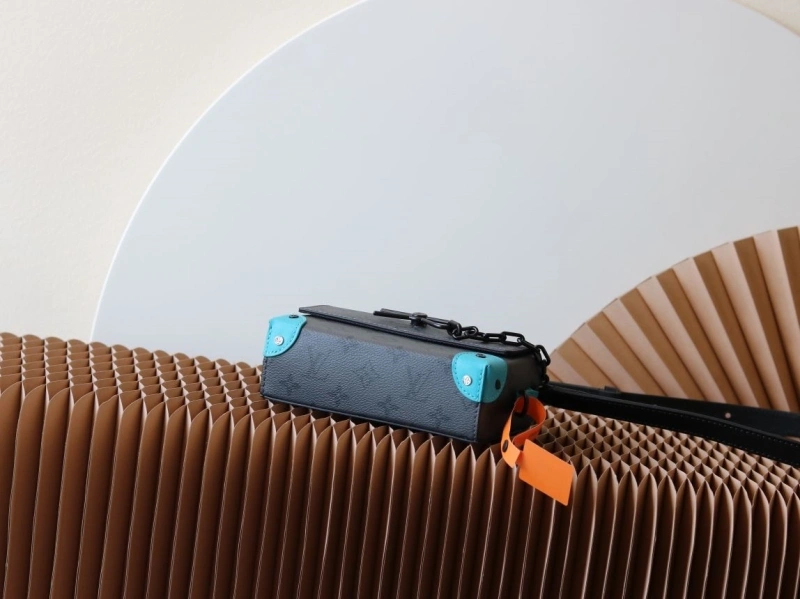 LV Satchel bags 4233H-2539