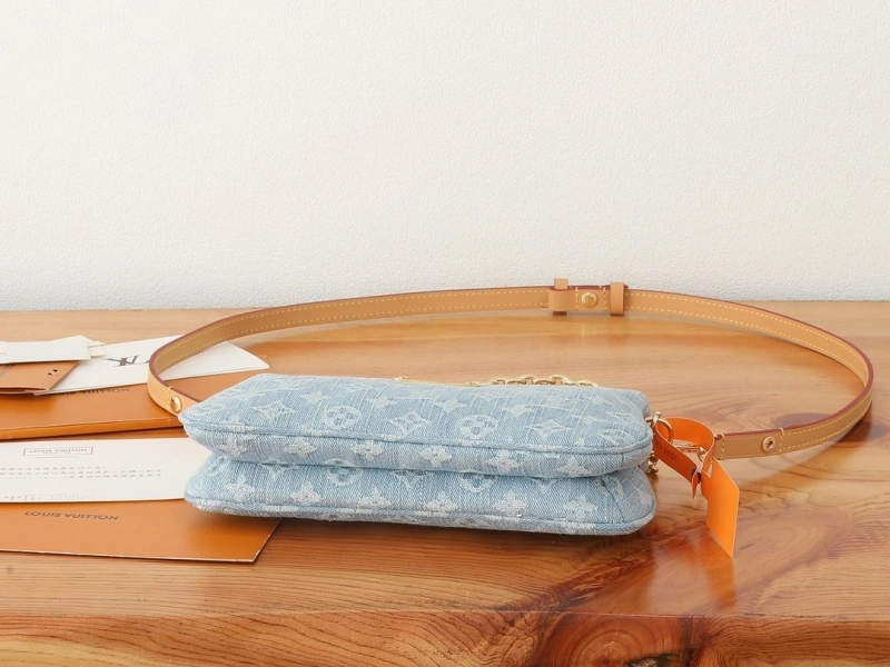 LV Satchel bags 4233H-2591